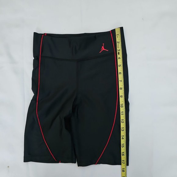 Jordan Women's Black DC7315-010 Athletic Tight Fit Running Bike Shorts Sz Small - Picture 13 of 16